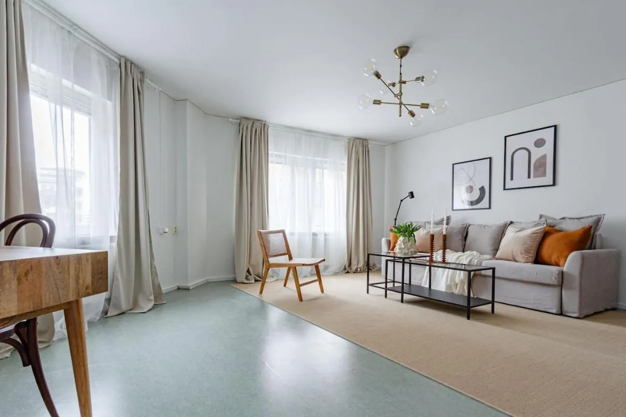 Affordable 2Br In Eclectic Sofo - Construction Work Apartment Stockholm